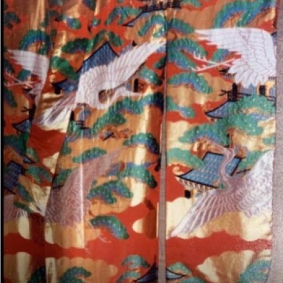 Antique wedding kimono. Over 100 yrs old - Picture 2 of 7